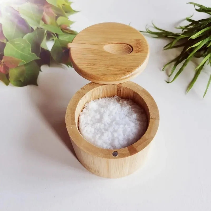 Cozinha -  Porta-Tempero de Bambu com Tampa Giratória e Colher – Natural, Ecológico e Prático