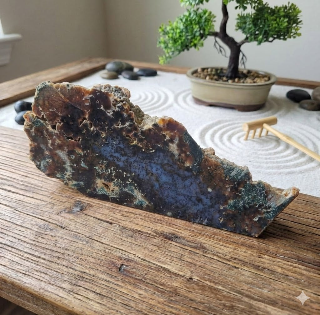 Ágata Musgo Natural – Fatia Bruta Polida Grande | Peça de 1,4 kg | Decoração Mineral, Mesa, Escritório e Espaços Zen | Pedra Autêntica para Energização e Harmonização -Doca Express