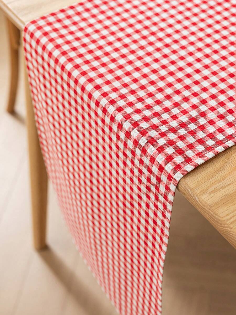 Trilho de Mesa Quadriculado - Design Clássico e Versátil