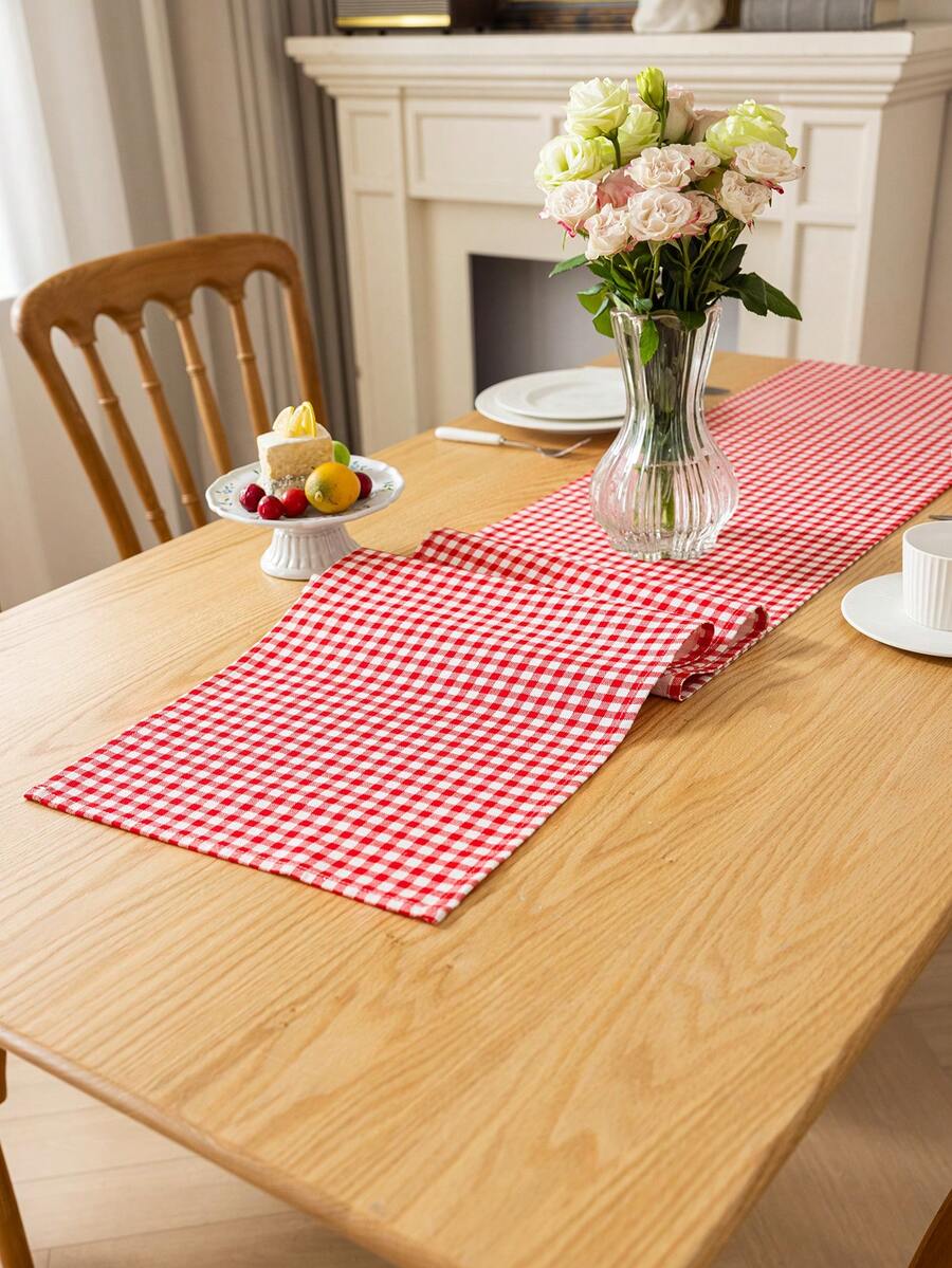 Trilho de Mesa Quadriculado - Design Clássico e Versátil