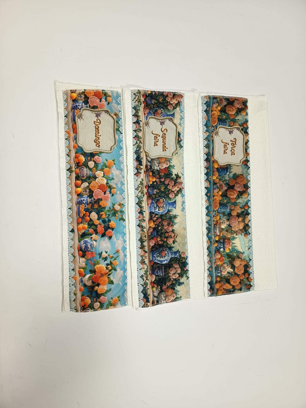 Kit 3 Panos de Prato – Frases Bom Dia - Boa Semana - Feliz Dia - 100%Algodão - Coloridos - Cozinha Gourmet - Doca Express