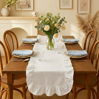 Kit Mesa Posta Provençal Elegance Branco com Babado e 4 Guardanapos Xadrez Colorido – Caminho de Mesa Premium 40x200 cm - Doca Express