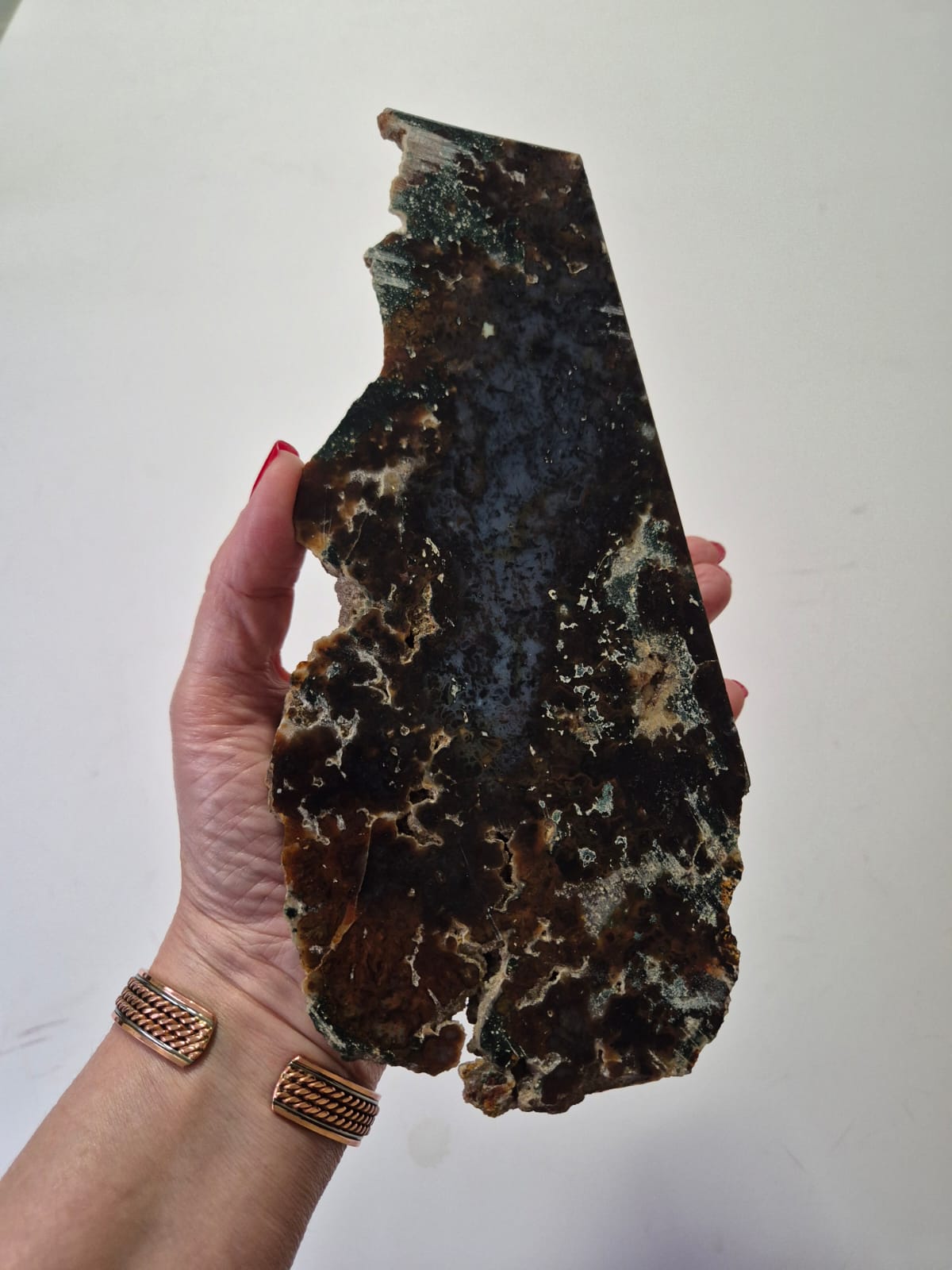 Ágata Musgo Natural – Fatia Bruta Polida Grande | Peça de 1,4 kg | Decoração Mineral, Mesa, Escritório e Espaços Zen | Pedra Autêntica para Energização e Harmonização -Doca Express